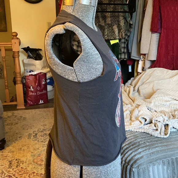 The Rolling Stones Women’s Medium Classic Tee! 👄 👅 🎵 🇺🇸 Raw Hem Tank‼️ - Picture 3 of 6